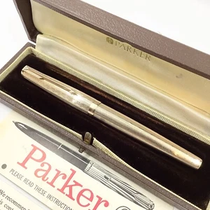 Parker 61 Presidental 9ct solid gold fountain pen, broad italic 14k gold nib. - Picture 1 of 14