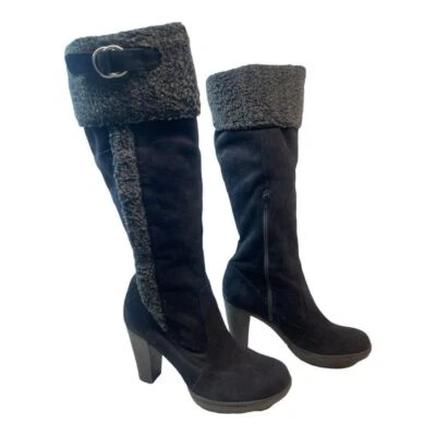 Naturalizador Negro con Piel de Lino Gris Tirm Foto 1 de 4