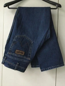 Superschöne Jeans Wrangler Texas breite Hüfte, dunkelblau, stretchfrei W36 L32 - Bild 1 von 2