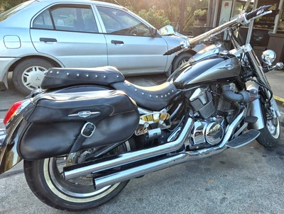 BOLSOS DE SILLÍN DE CUERO ORIGINALES SUZUKI BOULEVARD C109RT - 990A0-77026 Foto 1 de 4