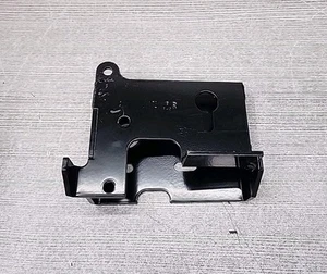 Air Lift 57355/88355/89355 Upper Bracket PART # 07999 Passenger's- Right Side - Picture 1 of 9