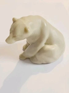 Figura de oso polar blanco artesanal de mármol perlado hecha a mano en Canadá - Imagen 1 de 9