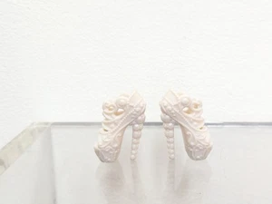Ever After High Royally Muñeca Blanca Manzana Repuesto Blanco Perla Zapatos - Imagen 1 de 7