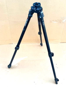 Bogen by Manfrotto 3221 Aluminum Tripod - Picture 1 of 7