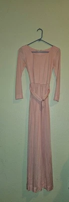 Vestido maxi plissado rosa vintage Jack Bryan P/M transparente manga anjo frisado chiffon - Imagem 1 de 4