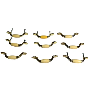 Schrank Schublade Ziehgriffe 9 Stück weiß Keramik Messing Vintage antik Landhaus - Bild 1 von 6