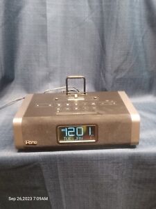 iHome iPhone Dual Charging Stereo FM Alarm Clock Model iDL45