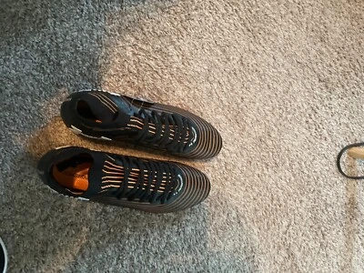 Botines de fútbol Under Armour UA Magnetico Control Pro MDFG talla 12 naranja/negro Foto 1 de 4