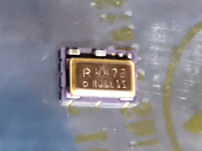 Oscilador de cristal compensado por temperatura Rakon IT7525 (TCXO) Foto 1 de 2