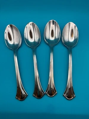 RESPLENDENCE by INTERNATIONAL 18/10 INOXIDABLE ~ 4 CUCHARAS SOPERAS (7") Foto 1 de 4