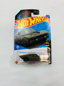 The Batman Batmobile Hot Wheels 5/5 178/250 DC Comics - Picture 1 of 3