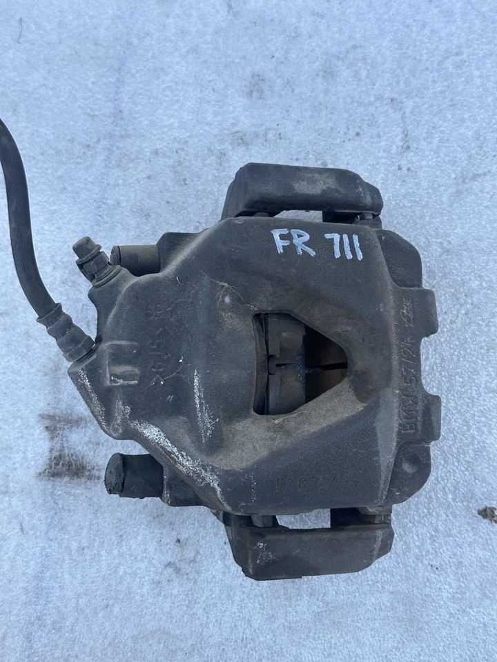 BMW 328i E92 2009 pinza de freno delantera del lado derecho del pasajero Foto 1 de 4