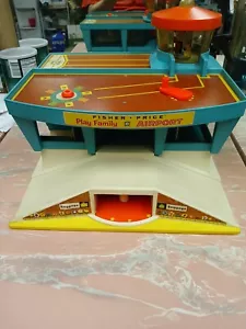 Fisher Price Play Family Airport 996 Vintage 1972 Little People Playset Only - Picture 1 of 11