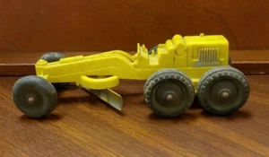 HUBLEY KIDDIE GRADER TRACTOR W/ BLADE Construction Equipment Plastic vintage TOY - Picture 1 of 6