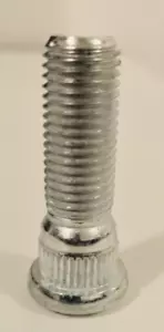 FOR TOYOTA landcruiser dyna 2.4 3.0 4.2 4.5 4.7 amazon 1998 onwards wheel stud - Picture 1 of 2