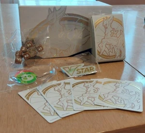 Pokemon Brilliant Stars Elite Caja Entrenador con Divisores de Dados, Fundas - Sin Paquetes - Imagen 1 de 9