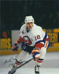 Signed  8x10 MARTY MCINNIS  New York Islanders Autographed Photo -  COA - Picture 1 of 1