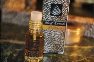Jardin de Shalimar 3ml Mughal Attar Parfum of Exotic Flowers Musk Ambergris Oudh - Picture 1 of 1