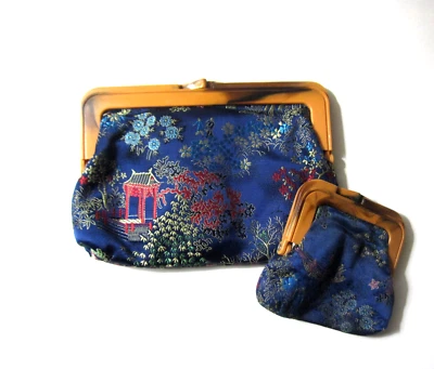 Винтажный азиатский вдохновленный шелковый клатч и соответствующий кошелек для монет черепаховый акцент застежка - Изображение 1 из 4
