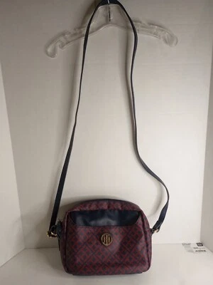 Tommy Hilfiger Bolso Bandolera Cuero Vegano Rojo/Azul Forma Pastillero Mujeres Usado en Excelente Condición Foto 1 de 4
