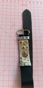 Ledergürtel mit silber- und goldfarbener Schnalle und Akzenten Größe 30 lang - Bild 1 von 8