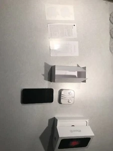 Apple iPhone se Top Zustand Ohrhörer iPhone SE entsperrt - Bild 1 von 10