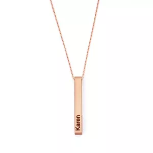 Collar colgante de barra enchapado en oro rosa con nombre personalizado grabado para mujer joyería. - Imagen 1 de 4