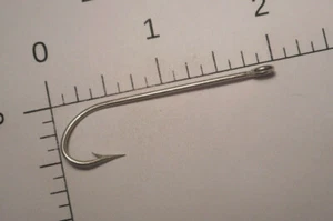MUSTAD & SON #3 FLY TYING/ BAIT Hooks Pacific Bass RINGED TINNED MORWAY 3489 - Picture 1 of 4