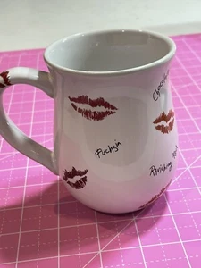 Taza de café con tonos lápiz labial Mary Kay impresiones labiales besos + nombres de colores - Imagen 1 de 7