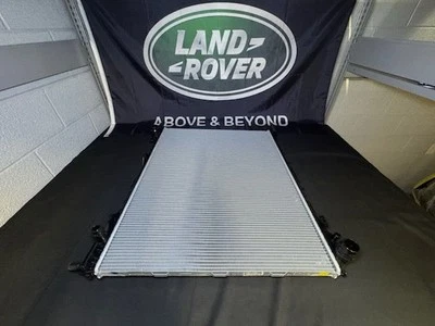 Radiador principal genuino Land Rover Defender Range Rover Range Rover Sport LR162110 Foto 1 de 4