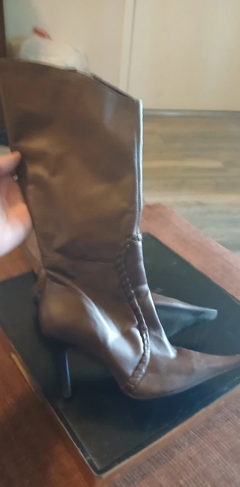 Botas de cuero Diba para mujer talla 6 1/2 M marrón hechas en Brasil Foto 1 de 4