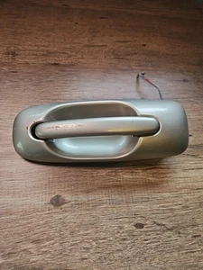 01-07 Chrysler Town & Country Front Right Side Exterior Door Handle WZ28TRMAA - Picture 1 of 6