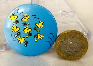 Snoopy Badge Woodstock Classic Cartoon Collectable - Picture 1 of 3