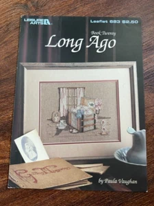 Paula Vaughan "Long Ago" Buch 20 Leisure Arts Kreuzstichkarte #683 OOP - Bild 1 von 4
