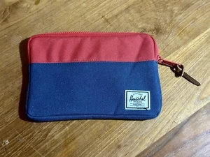 Herschel Tablet and Ebook Case - 21cm X 14cm - Red And Blue - Picture 1 of 8