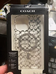 Estuche transparente Coach Signature C iPhone 15 Pro Max PRTCTV MagSafe NUEVA CAJA RASGADA - Imagen 1 de 1