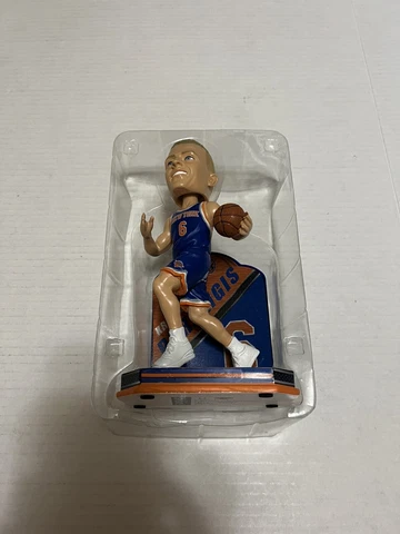 New KRISTAPS PORZINGIS FOREVER COLLECTIBLES BOBBLEHEAD NEW YORK KNICKS 413/2016 Cover