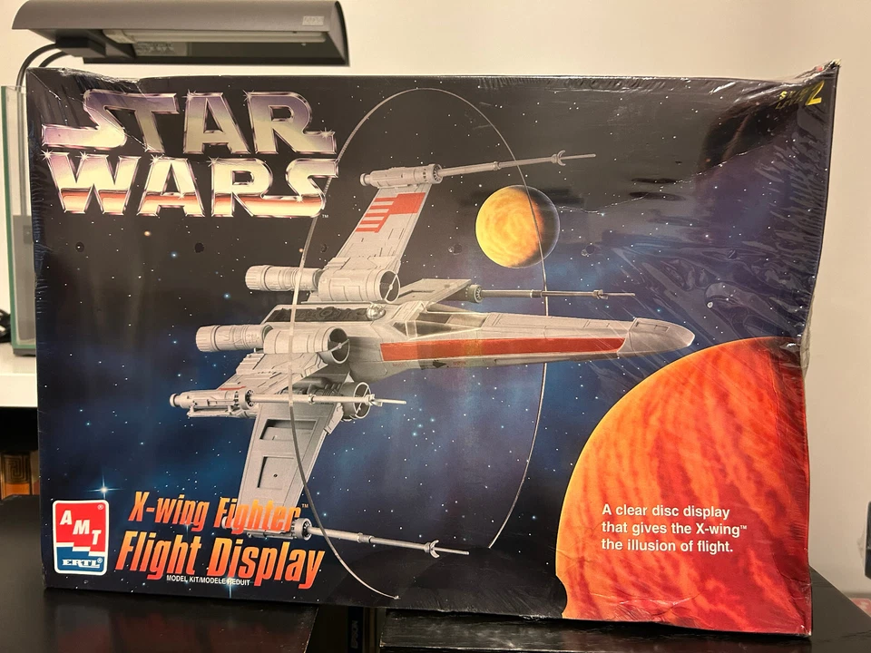 STAR WARS AMT ERTL X-WING FIGHTER FLIGHT WITH DISPLAY LEVEL 2 SKILL MODEL SEALED - Immagine 1 di 1