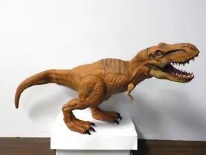 "Figura de 20 pulgadas C1208 Hasbro Jurassic World ""Stomp & Strike T-Rex"" (Funciones probadas) - Imagen 1 de 7