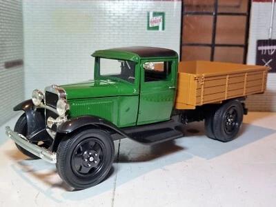 Ford AA Lorry Pickup Green 1931 Truck Diecast 1:24 Scale Model Railway 79377 - Image 1 of 4
