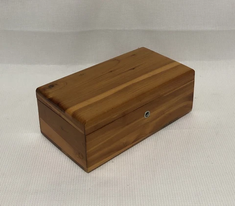 Miniature LANE CEDAR CHEST Girl Grad Promotion Wooden Box Nye Furn Oglala, NE Cover