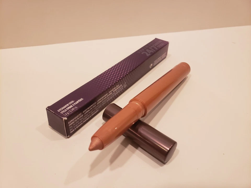 Urban Decay~ 24/7 Eyeshadow Stick ~ Riveting ~ 0.049 oz ~ NIB - Image 1 of 1