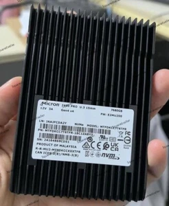 Micron 7450 PRO 7.68TB SSD U.3 15mm NVMe PCIe Gen4 x4 MTFDKCC7T6TFR-1BC1ZABYY - Afbeelding 1 van 2
