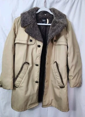 Vintage Salem Men's Overcoat - Image 1 of 4