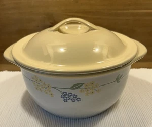 Corelle Coordinates Secret Garden 1 1/2 Qt Casseruola Tonda e Coperchio Gres Ecc - Foto 1 di 8
