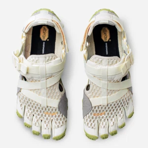 NEW Vibram FiveFingers WOMEN BREEZANDAL 25W4302 from Japan - Picture 1 of 5