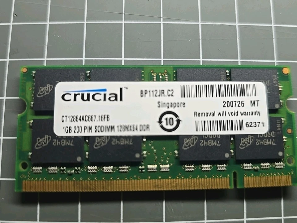 Crucial CT12864AC667 1GB, PC2-5300 DDR2 RAM, 667 MHz, SODIMM 200-pin RAM Module - Image 1 of 1