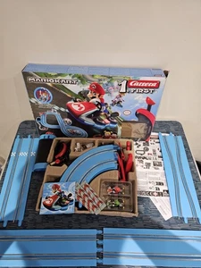 Carrera FIRST Mario Kart - Juego de carreras (usado pocas veces) - Imagen 1 de 3