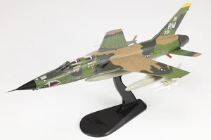 Hobby Master 1/72 F-105F Thunderchief Airplane Red River Showboat USAF 355th - Picture 1 of 2