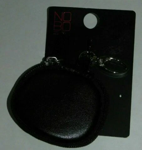 Estuche Ear Bud Airpod Negro Camuflaje Margarita Floral Animal y Más Foto 1 de 1